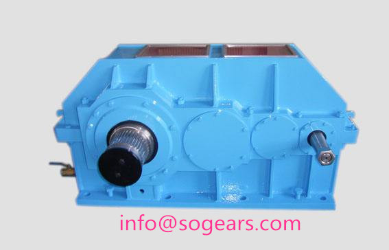 Hard-tooth single-stage cylindrical gearbox