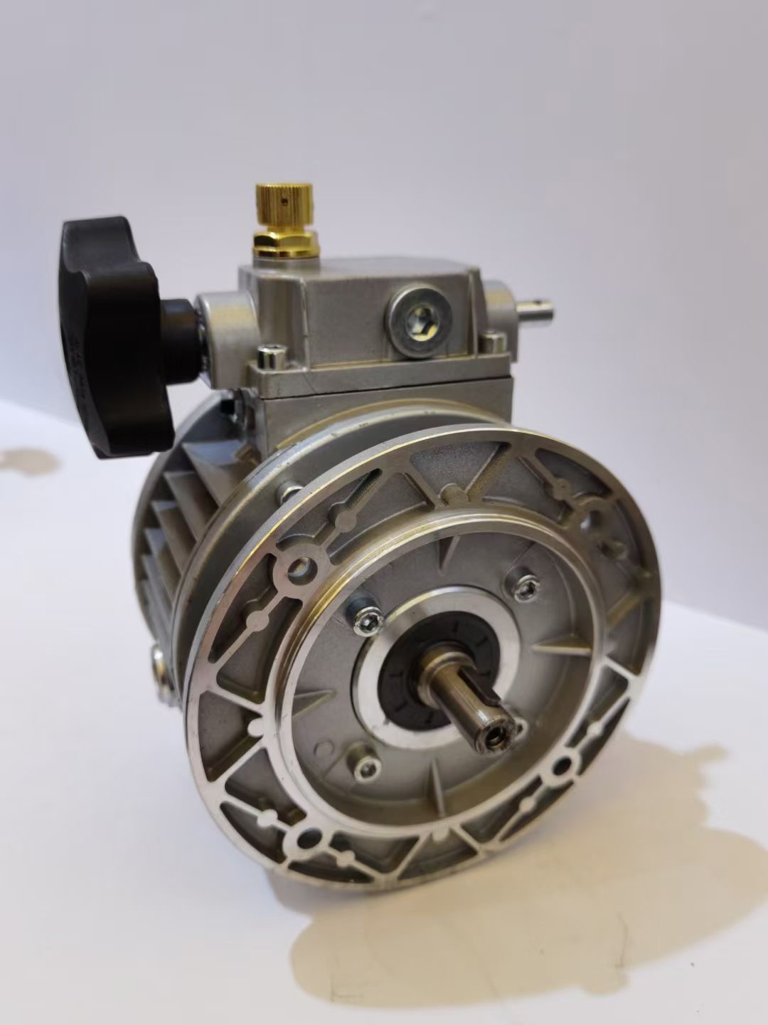 gearbox motor fan